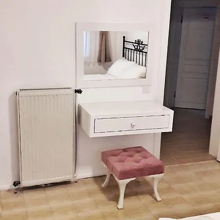 Hotel A *
